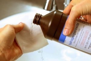 Лечение простатита перекисью водорода по Неумывакину: отзывы и применение